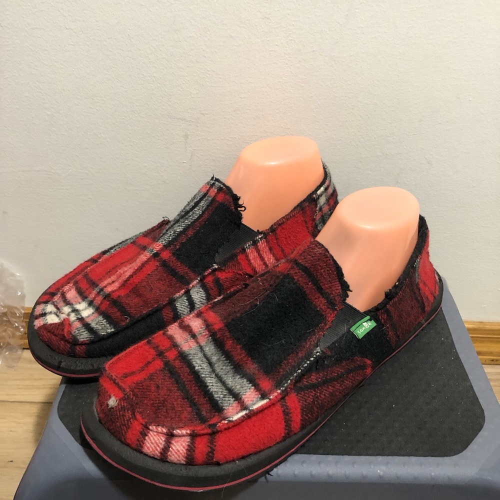 Sanuk Pick Pocket Mens Plaid Red Vest Sidewalk Surfer Shoes Size M11
